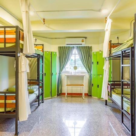 Oyo 75416 Rama3 Sunrise Hostel Bangkok Exterior photo